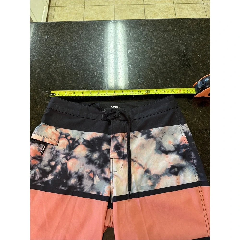 Vans Men's Boardshorts Sz 29 Skater Surfer Y2K Vibes Black Peach Tie Dye Summer‎